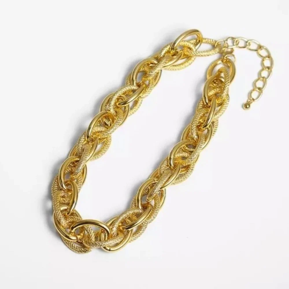 18K Gold Chunky Choker Chain Necklace and Bracelet Set - Picture 6 of 7